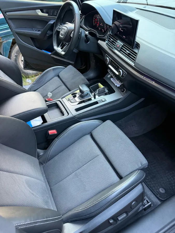 2021 Audi Q5L Sportback 2.0T 252HP L4 7DCT,autocango,china used car exporter,china ev exporter,chinese used car exporter,chinese used ev exporter