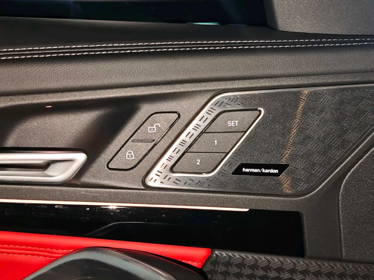 2023 BMW X1 2.0T 204HP L4 7DCT,autocango,china used car exporter,china ev exporter,chinese used car exporter,chinese used ev exporter