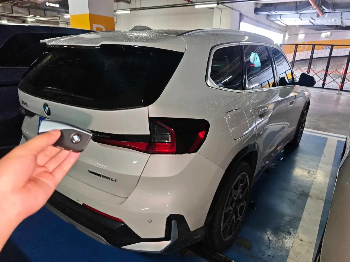 2023 BMW X1 2.0T 204HP L4 7DCT,autocango,china used car exporter,china ev exporter,chinese used car exporter,chinese used ev exporter