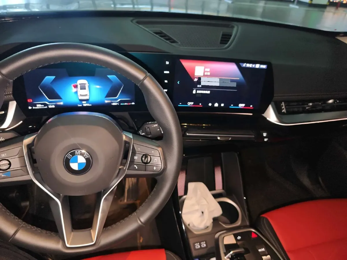 2023 BMW X1 2.0T 204HP L4 7DCT,autocango,china used car exporter,china ev exporter,chinese used car exporter,chinese used ev exporter