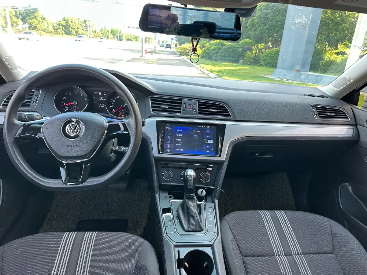 2017 Volkswagen Lamando 1.4T 131HP L4 7DCT,autocango,china used car exporter,china ev exporter,chinese used car exporter,chinese used ev exporter