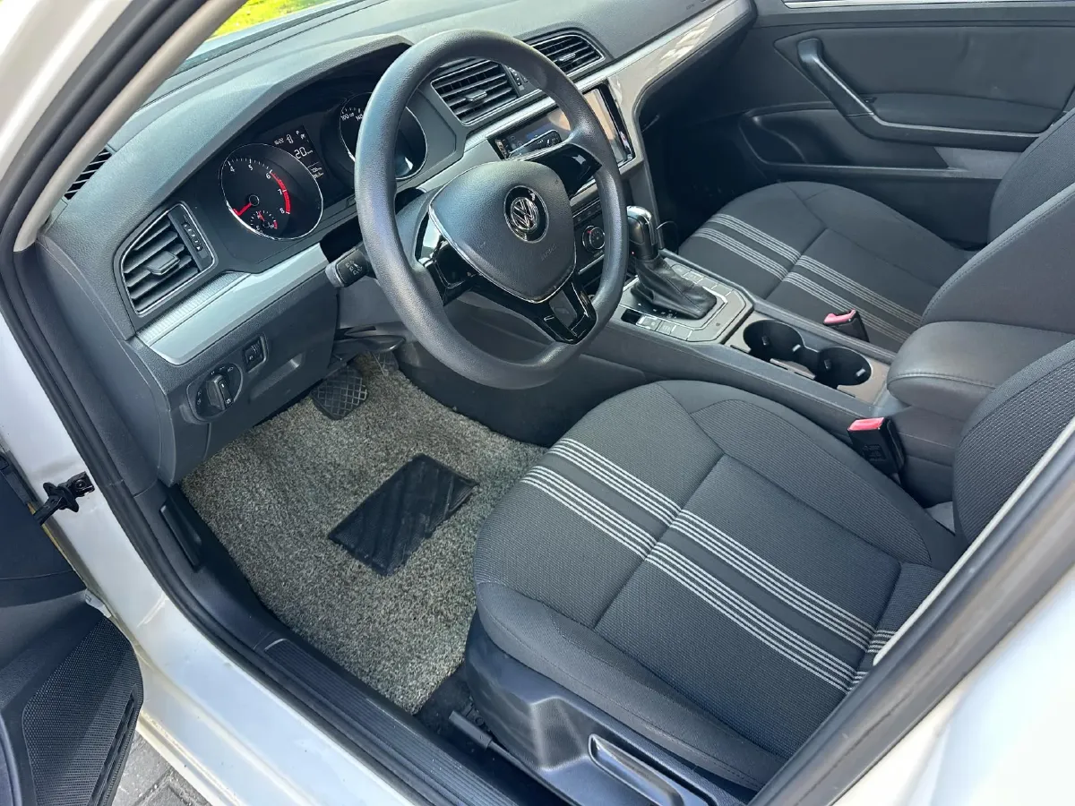 2017 Volkswagen Lamando 1.4T 131HP L4 7DCT,autocango,china used car exporter,china ev exporter,chinese used car exporter,chinese used ev exporter