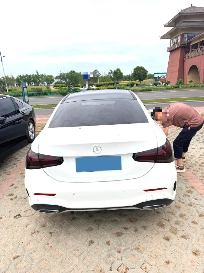 2020 Mercedes-Benz A Class 1.3T 163HP L4 7DCT,autocango,china used car exporter,china ev exporter,chinese used car exporter,chinese used ev exporter