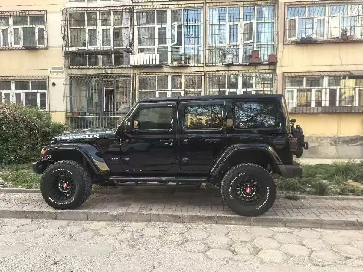 2021 Jeep Wrangler 2.0T 266HP L4 8AT,autocango,china used car exporter,china ev exporter,chinese used car exporter,chinese used ev exporter