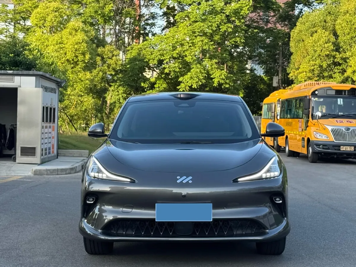 2025 IM LS6 BEV 75KWH,autocango,china used car exporter,china ev exporter,chinese used car exporter,chinese used ev exporter