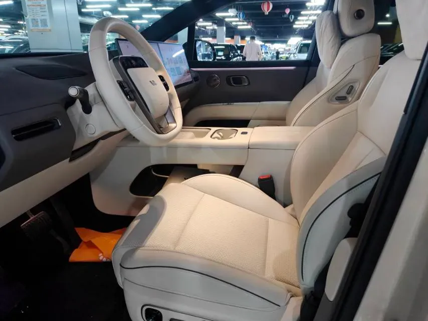 2025 Li i6 BEV,autocango,china used car exporter,china ev exporter,chinese used car exporter,chinese used ev exporter