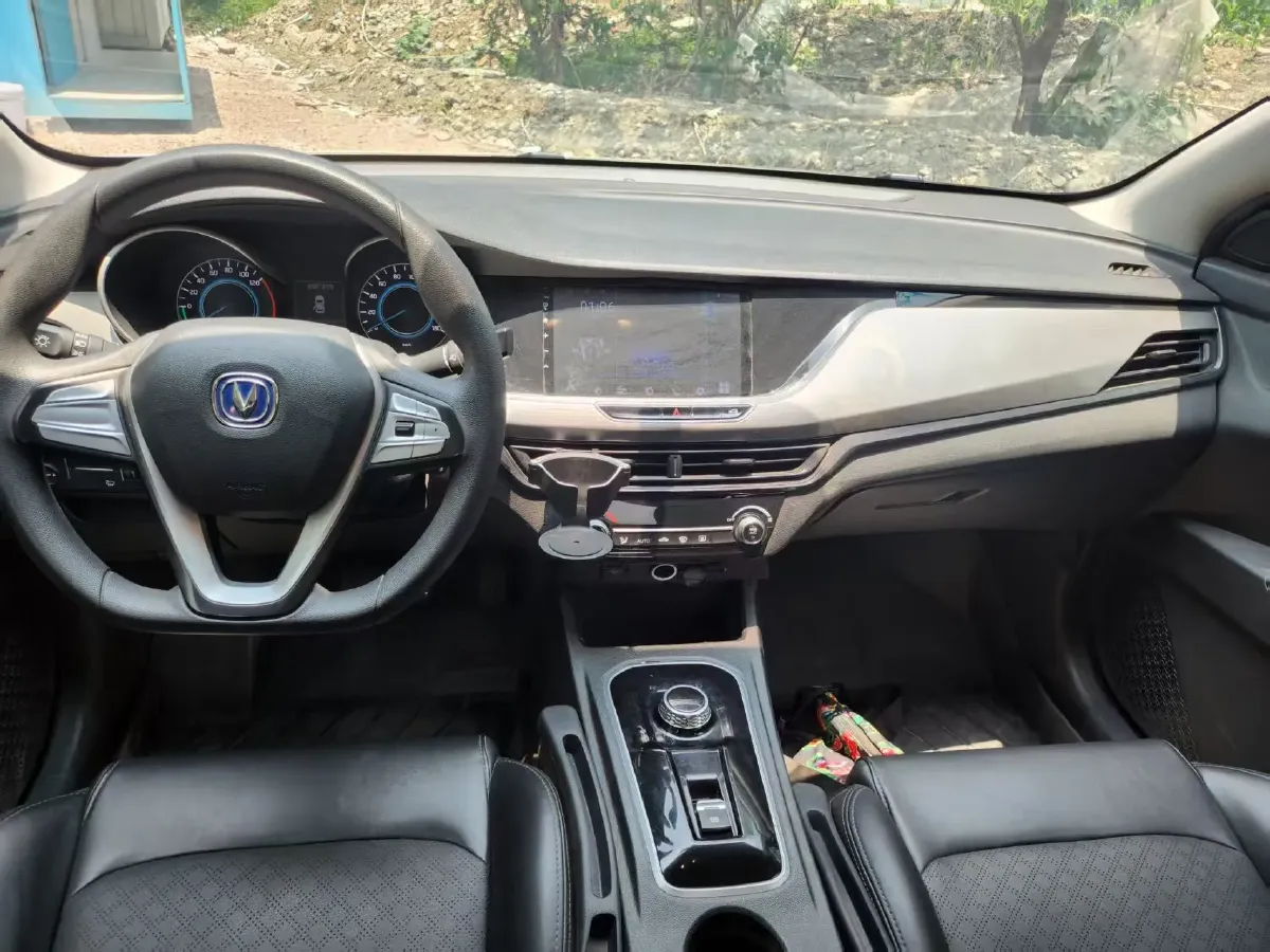 2022 ChangAn Eado BEV 47.78KWH,autocango,china used car exporter,china ev exporter,chinese used car exporter,chinese used ev exporter