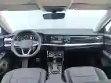 2025 Volkswagen Passat 2.0T 186HP L4 7DCT