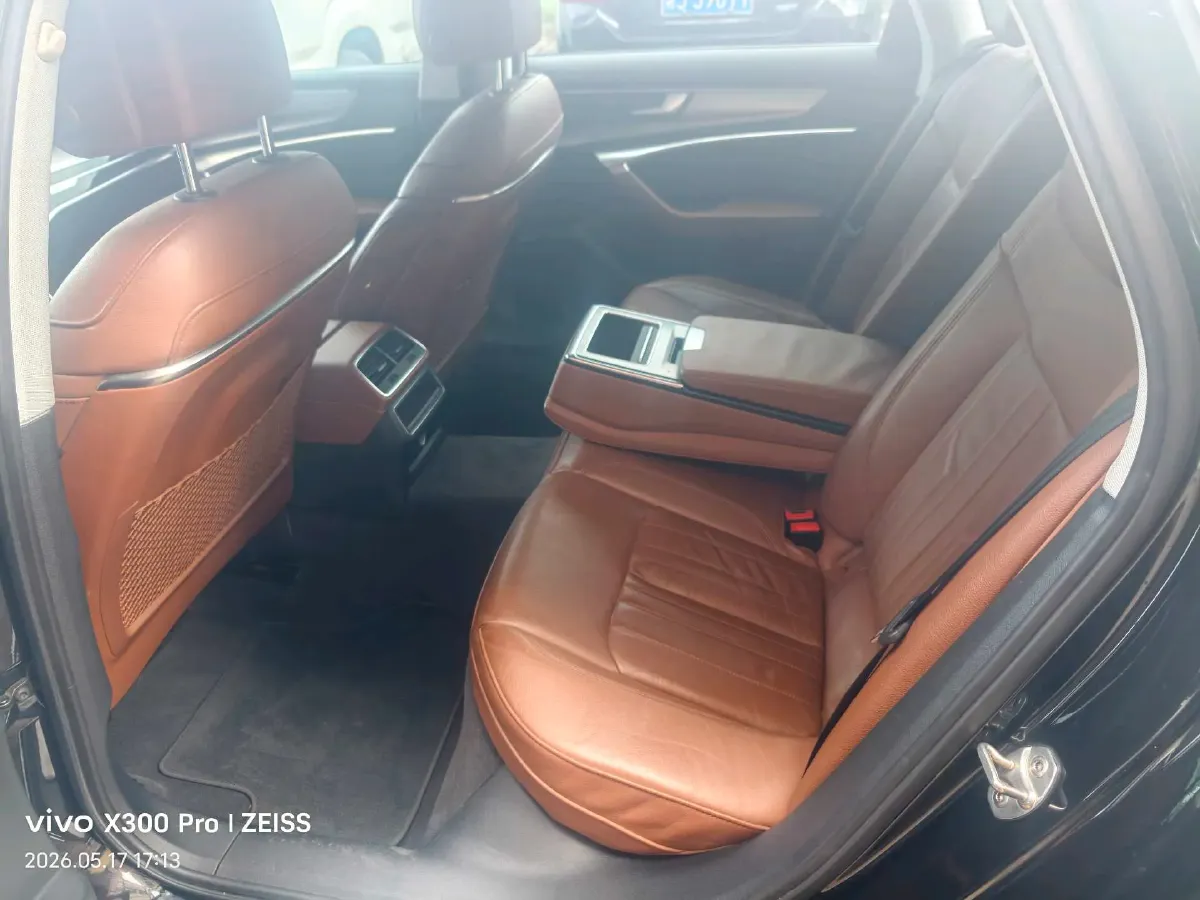 2020 Audi A6L 2.0T 190HP L4 7DCT,autocango,china used car exporter,china ev exporter,chinese used car exporter,chinese used ev exporter
