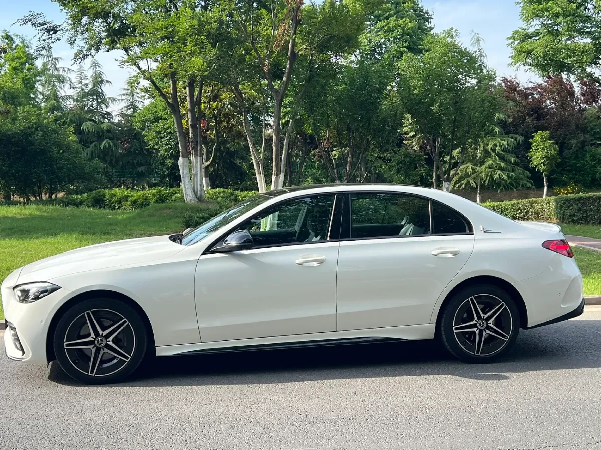 2025 Mercedes-Benz C Class 1.5T 204HP L4 9AT,autocango,china used car exporter,china ev exporter,chinese used car exporter,chinese used ev exporter