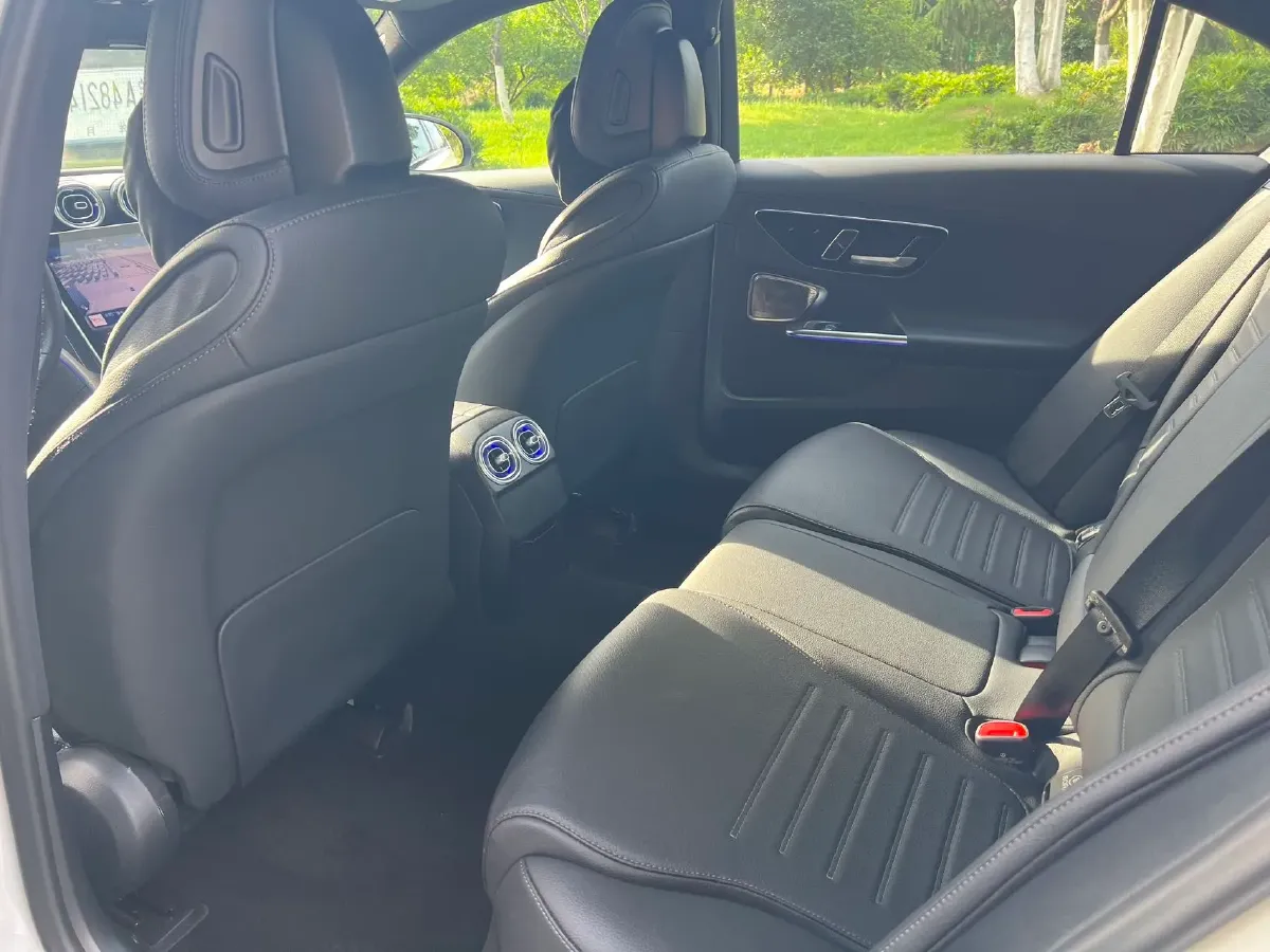 2025 Mercedes-Benz C Class 1.5T 204HP L4 9AT,autocango,china used car exporter,china ev exporter,chinese used car exporter,chinese used ev exporter