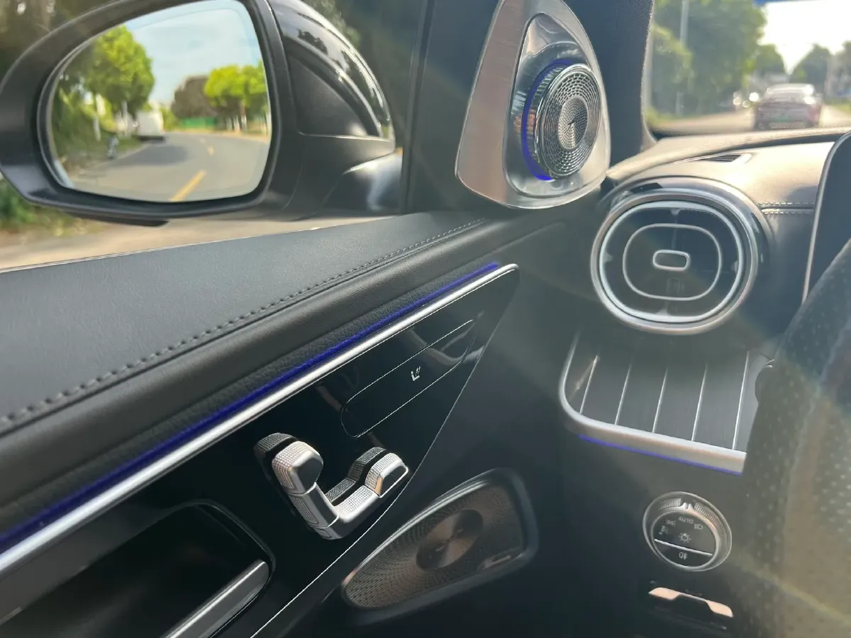 2025 Mercedes-Benz C Class 1.5T 204HP L4 9AT,autocango,china used car exporter,china ev exporter,chinese used car exporter,chinese used ev exporter