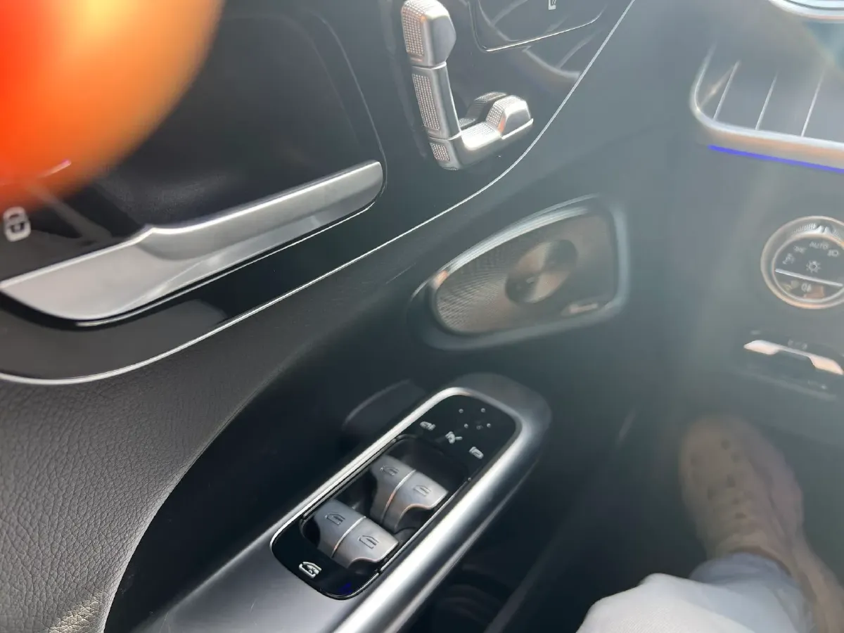 2025 Mercedes-Benz C Class 1.5T 204HP L4 9AT,autocango,china used car exporter,china ev exporter,chinese used car exporter,chinese used ev exporter