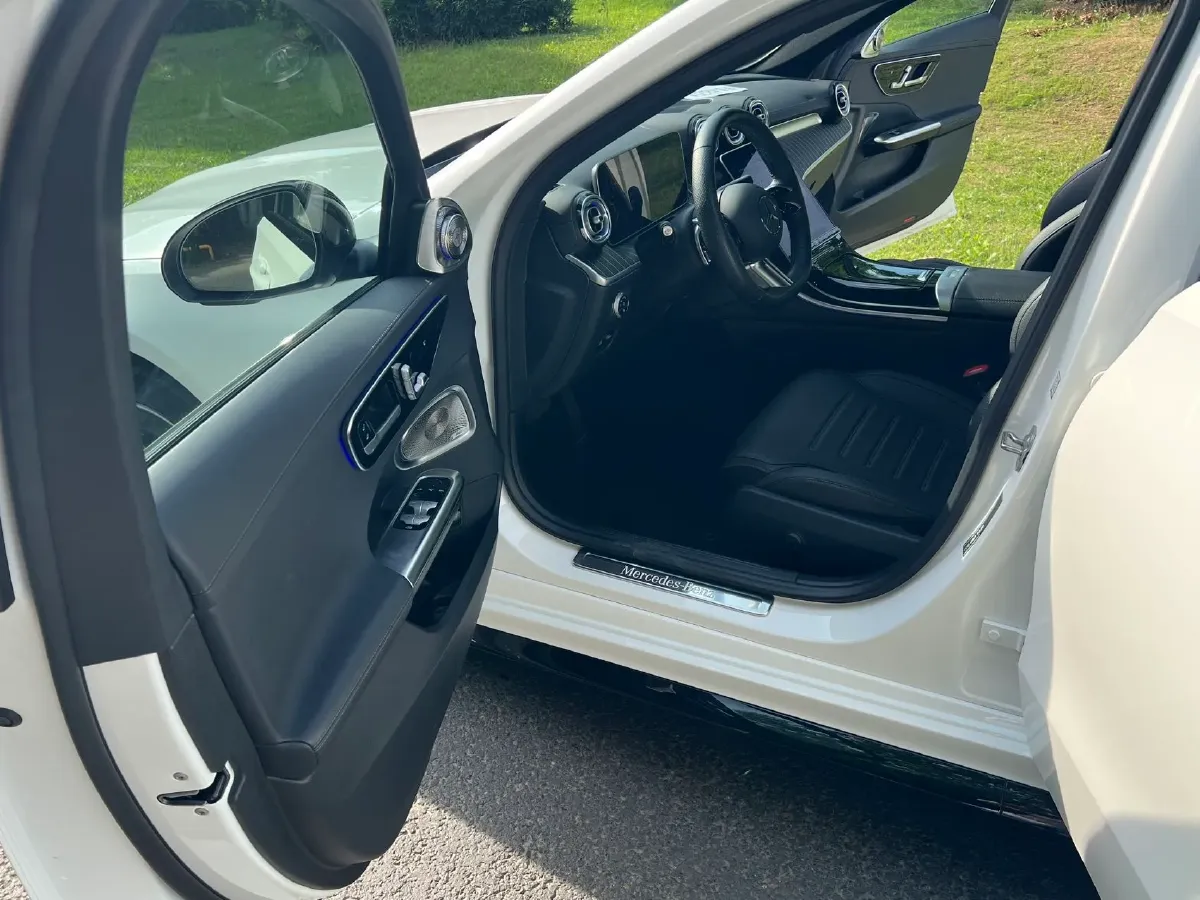 2025 Mercedes-Benz C Class 1.5T 204HP L4 9AT,autocango,china used car exporter,china ev exporter,chinese used car exporter,chinese used ev exporter