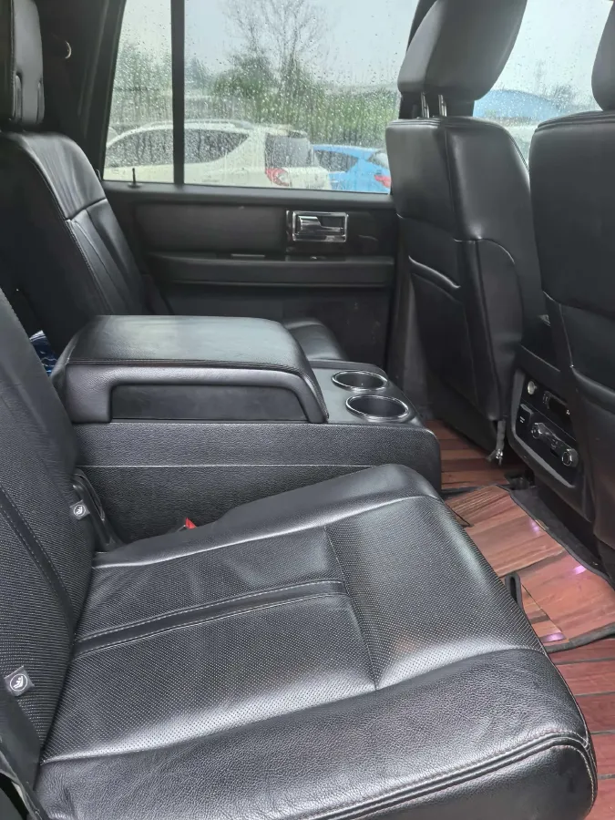 2017 Lincoln Navigator 3.5T 355HP V6 6AT,autocango,china used car exporter,china ev exporter,chinese used car exporter,chinese used ev exporter