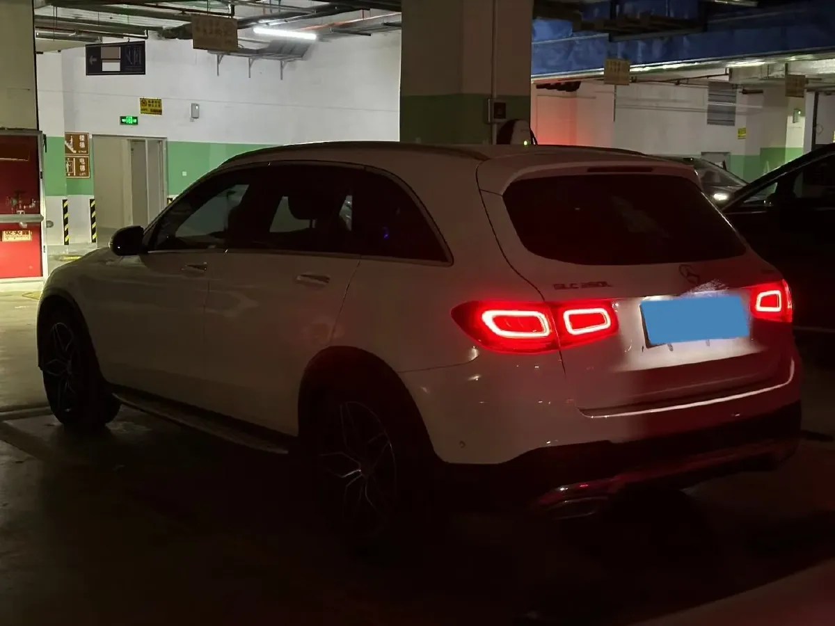 2020 Mercedes-Benz GLC Class 2.0T 197HP L4 9AT,autocango,china used car exporter,china ev exporter,chinese used car exporter,chinese used ev exporter