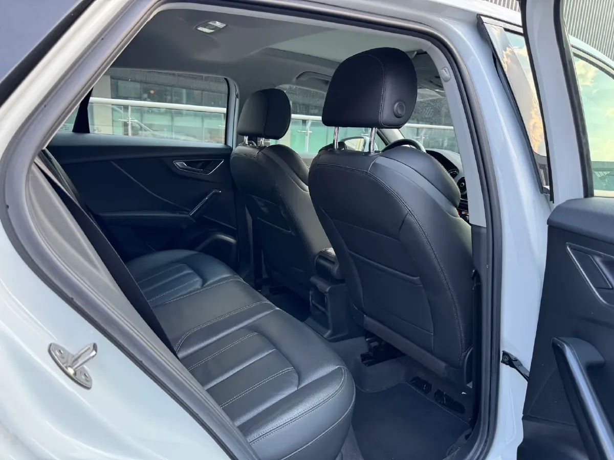 2022 Audi Q2L 1.4T 150HP L4 7DCT,autocango,china used car exporter,china ev exporter,chinese used car exporter,chinese used ev exporter