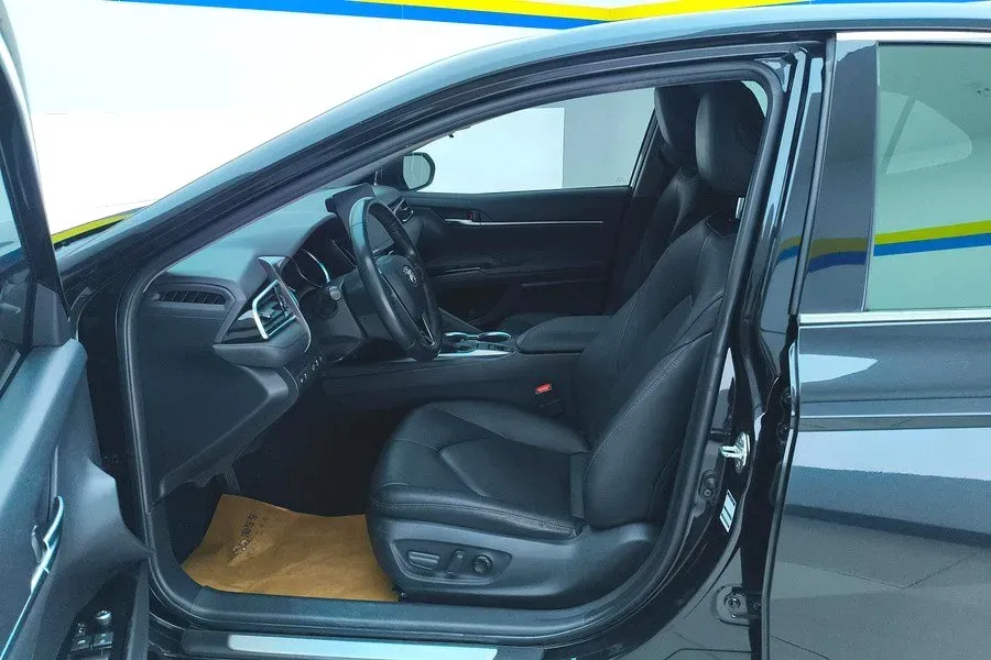 2021 Toyota Camry 2.0L 178HP L4 CVT,autocango,china used car exporter,china ev exporter,chinese used car exporter,chinese used ev exporter
