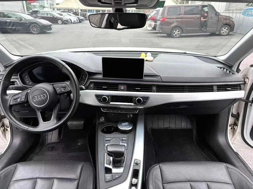 2019 Audi A4L 2.0T 190HP L4 7DCT,autocango,china used car exporter,china ev exporter,chinese used car exporter,chinese used ev exporter