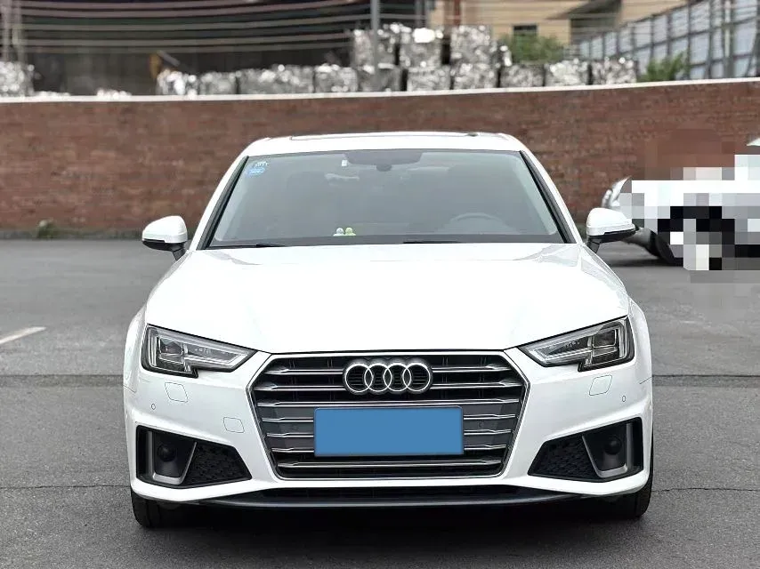 2019 Audi A4L 2.0T 190HP L4 7DCT,autocango,china used car exporter,china ev exporter,chinese used car exporter,chinese used ev exporter
