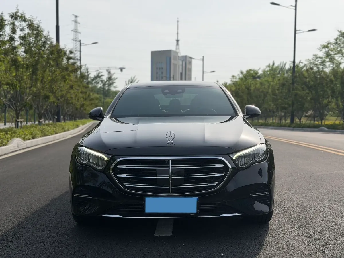 2024 Mercedes-Benz E Class 2.0T 258HP L4 9AT,autocango,china used car exporter,china ev exporter,chinese used car exporter,chinese used ev exporter