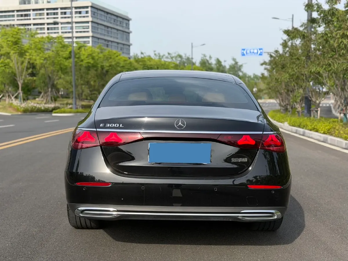 2024 Mercedes-Benz E Class 2.0T 258HP L4 9AT,autocango,china used car exporter,china ev exporter,chinese used car exporter,chinese used ev exporter