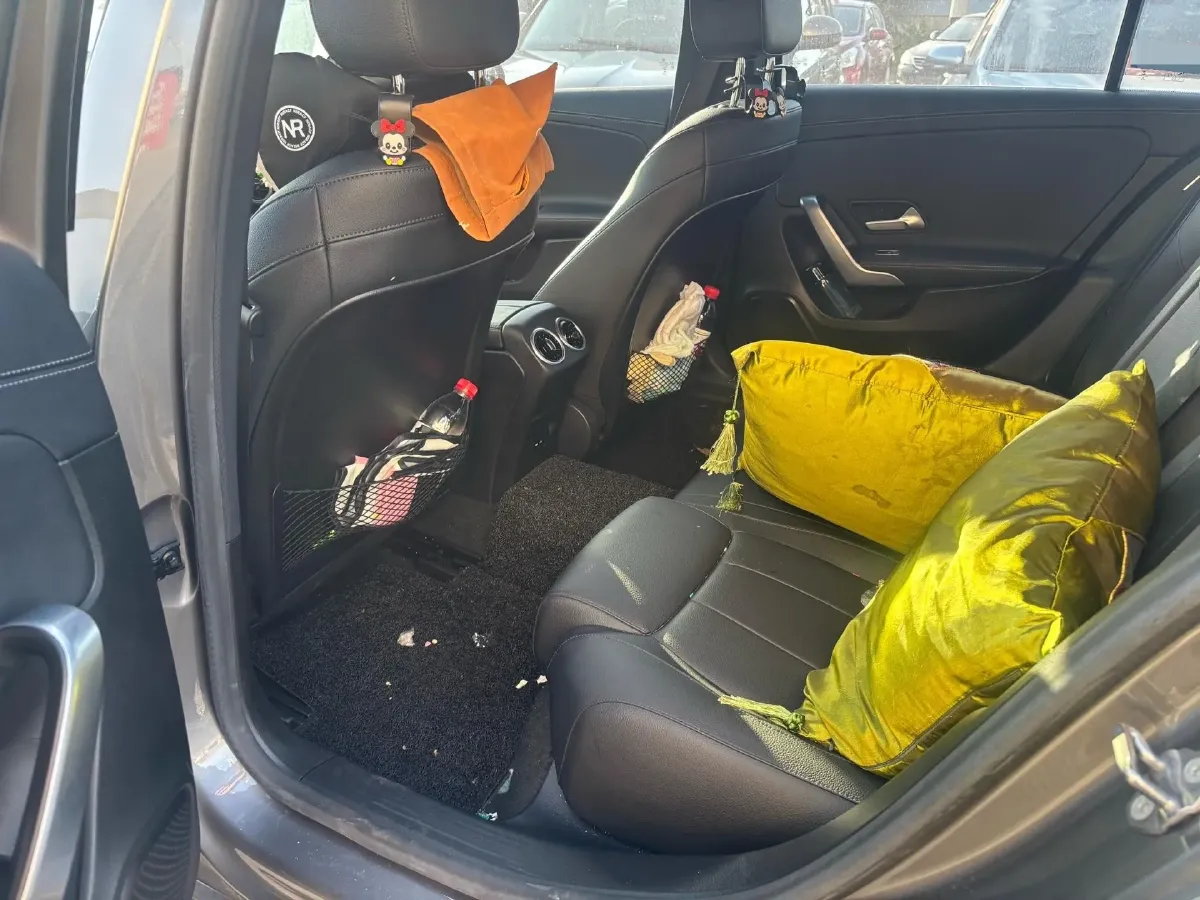 2021 Mercedes-Benz A Class 1.3T 136HP L4 7DCT,autocango,china used car exporter,china ev exporter,chinese used car exporter,chinese used ev exporter