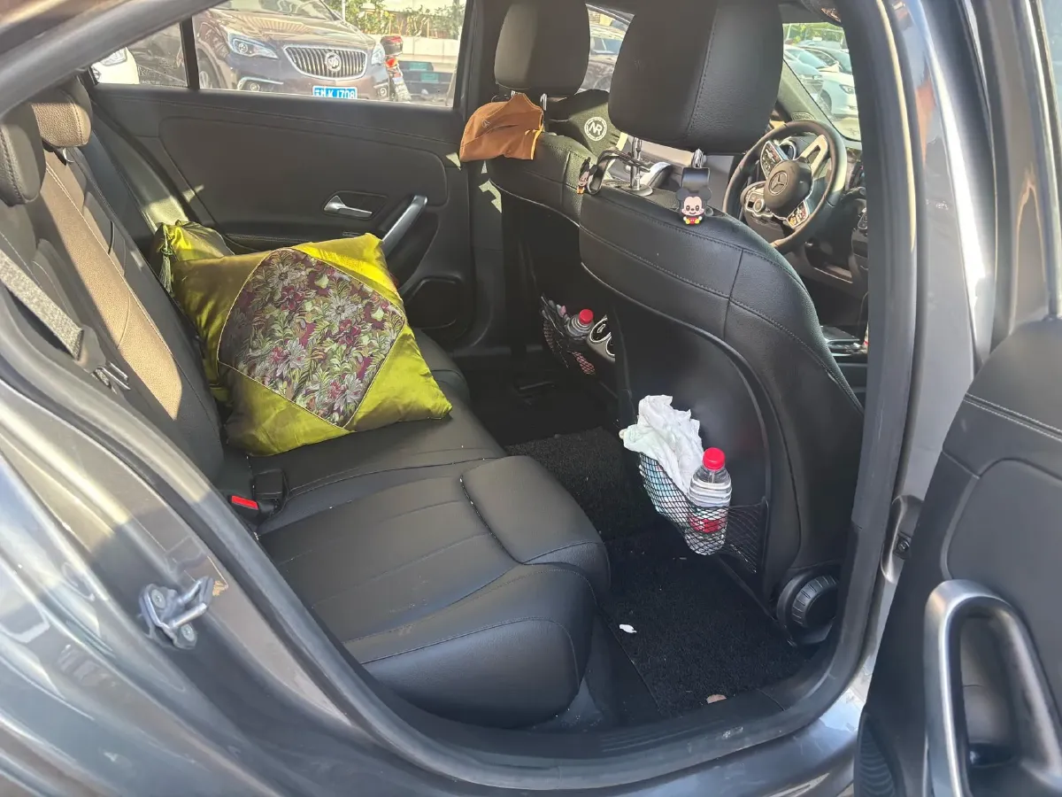 2021 Mercedes-Benz A Class 1.3T 136HP L4 7DCT,autocango,china used car exporter,china ev exporter,chinese used car exporter,chinese used ev exporter