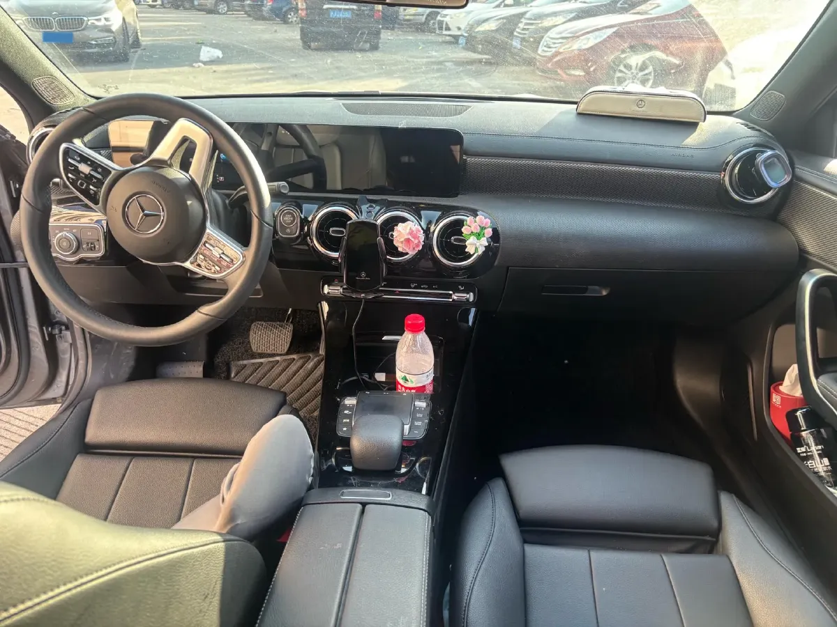 2021 Mercedes-Benz A Class 1.3T 136HP L4 7DCT,autocango,china used car exporter,china ev exporter,chinese used car exporter,chinese used ev exporter