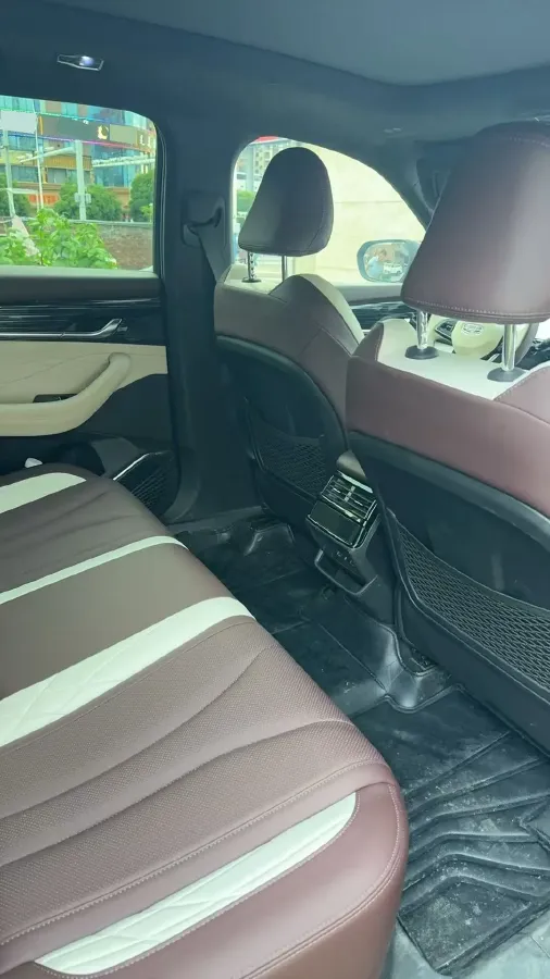 2021 Geely Monjaro 2.0T 218HP L4 7DCT,autocango,china used car exporter,china ev exporter,chinese used car exporter,chinese used ev exporter