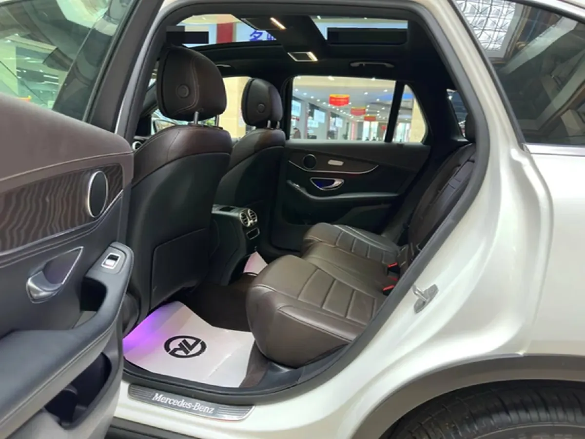 2020 Mercedes-Benz GLC Class 2.0T 258HP L4 9AT,autocango,china used car exporter,china ev exporter,chinese used car exporter,chinese used ev exporter