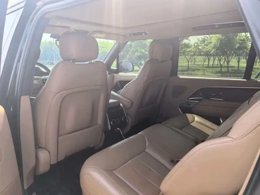 2024 Land Rover Range Rover 3.0T 400HP L6 8AT,autocango,china used car exporter,china ev exporter,chinese used car exporter,chinese used ev exporter