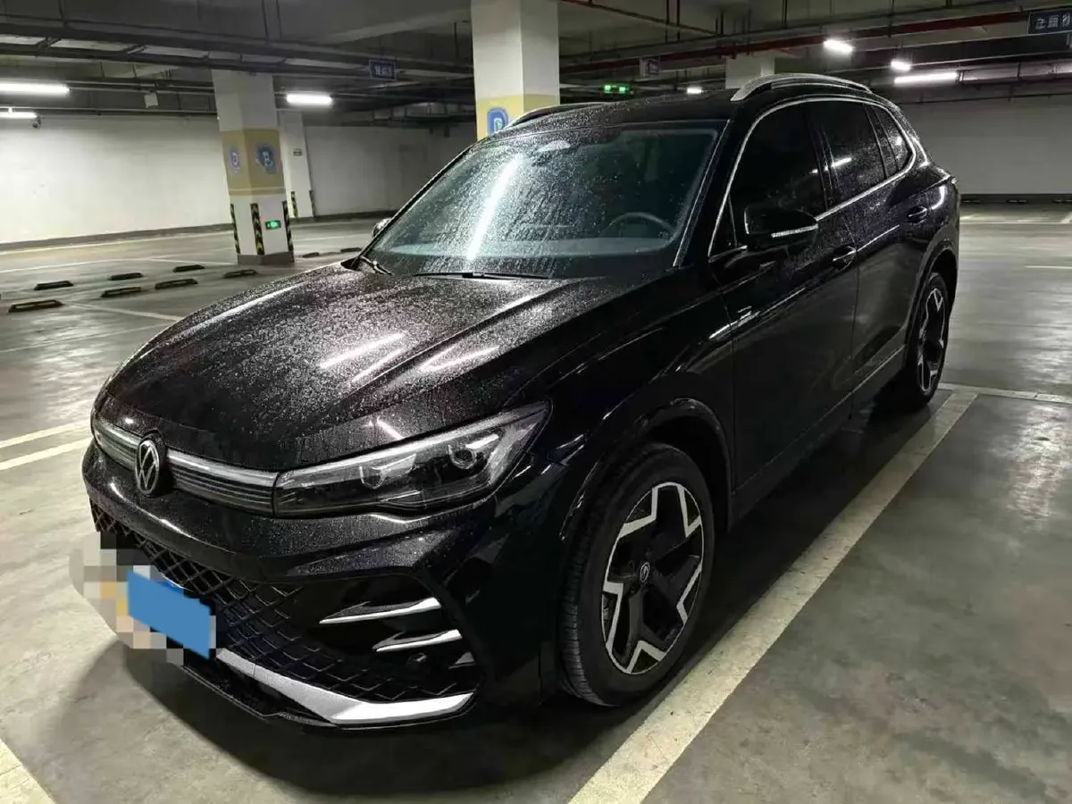 2024 Volkswagen Tiguan L 2.0T 186HP L4 7DCT,autocango,china used car exporter,china ev exporter,chinese used car exporter,chinese used ev exporter