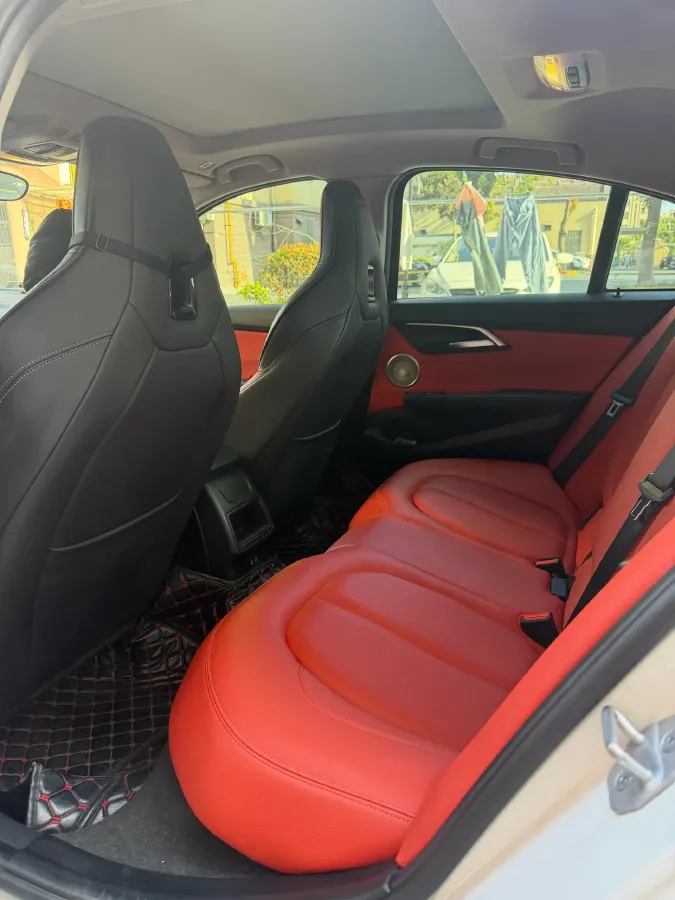 2021 BMW 1 Series 2.0T 192HP L4 7DCT,autocango,china used car exporter,china ev exporter,chinese used car exporter,chinese used ev exporter