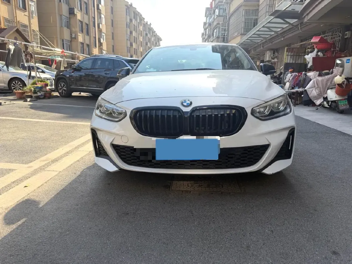 2021 BMW 1 Series 2.0T 192HP L4 7DCT,autocango,china used car exporter,china ev exporter,chinese used car exporter,chinese used ev exporter