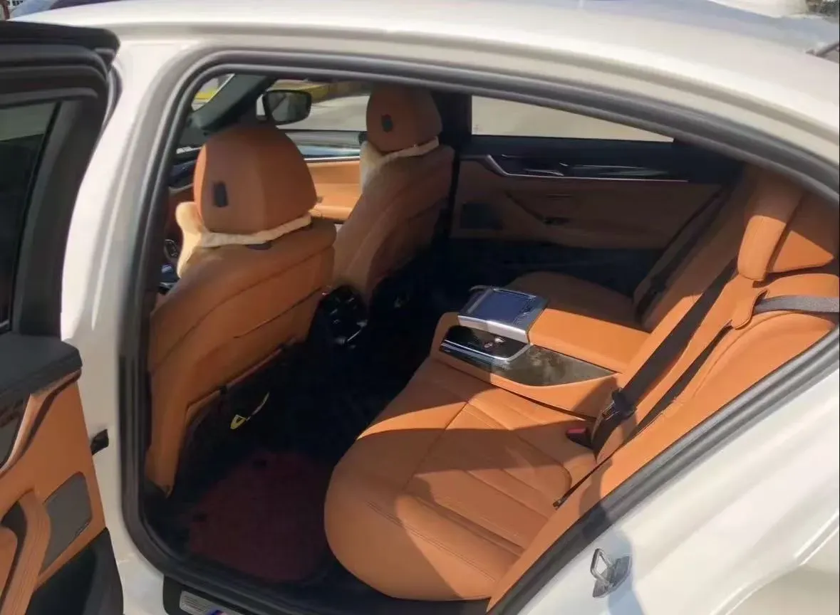 2020 BMW 5 Series 2.0T 252HP L4 8AT,autocango,china used car exporter,china ev exporter,chinese used car exporter,chinese used ev exporter