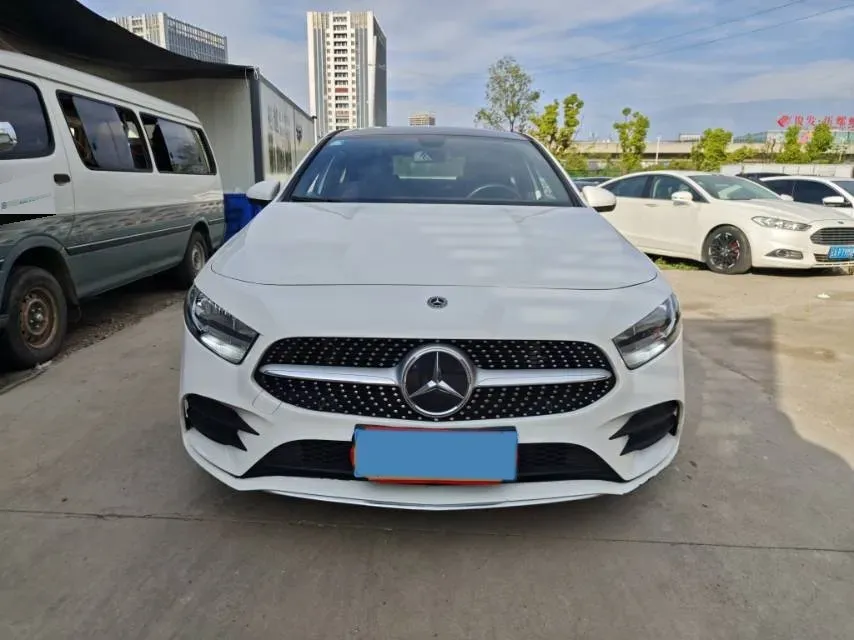 2021 Mercedes-Benz A Class 1.3T 163HP L4 7DCT,autocango,china used car exporter,china ev exporter,chinese used car exporter,chinese used ev exporter