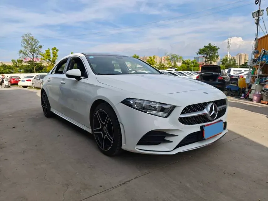 2021 Mercedes-Benz A Class 1.3T 163HP L4 7DCT,autocango,china used car exporter,china ev exporter,chinese used car exporter,chinese used ev exporter