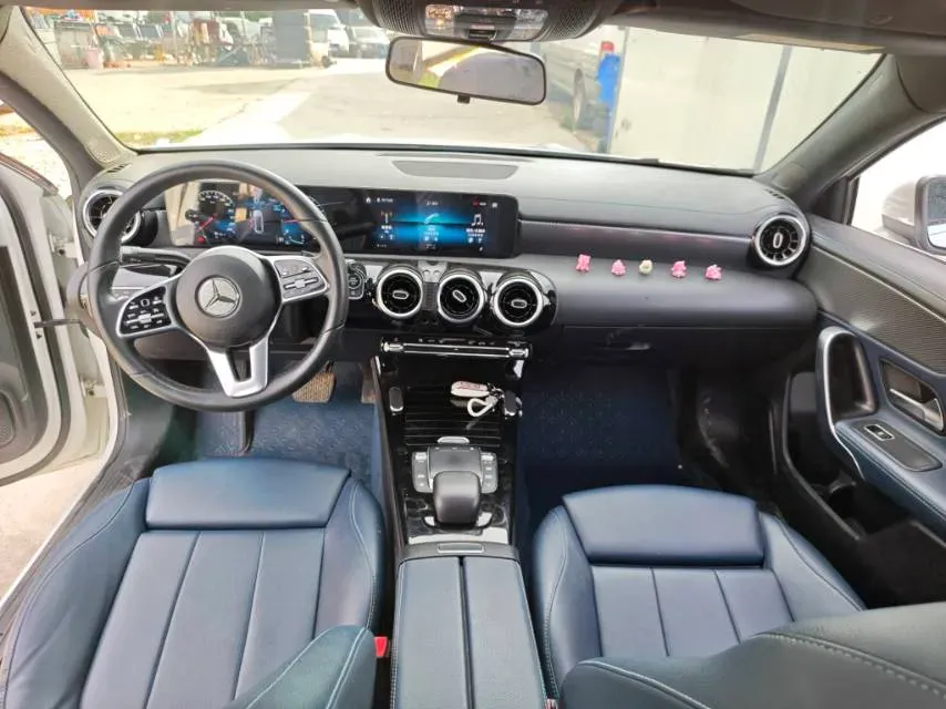 2021 Mercedes-Benz A Class 1.3T 163HP L4 7DCT,autocango,china used car exporter,china ev exporter,chinese used car exporter,chinese used ev exporter