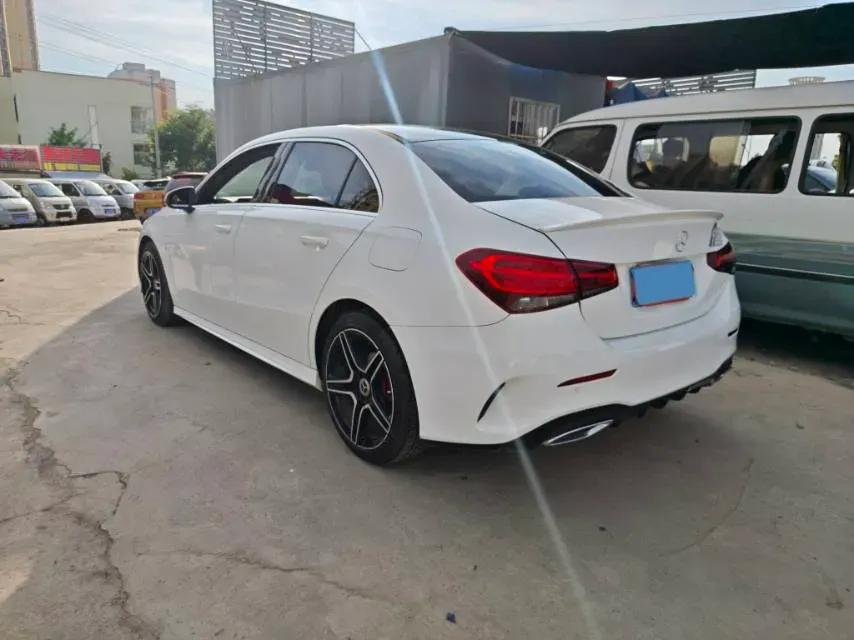 2021 Mercedes-Benz A Class 1.3T 163HP L4 7DCT,autocango,china used car exporter,china ev exporter,chinese used car exporter,chinese used ev exporter