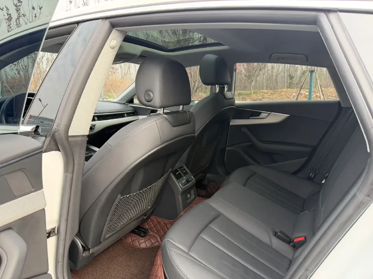 2021 Audi A5 2.0T 204HP L4 7DCT,autocango,china used car exporter,china ev exporter,chinese used car exporter,chinese used ev exporter