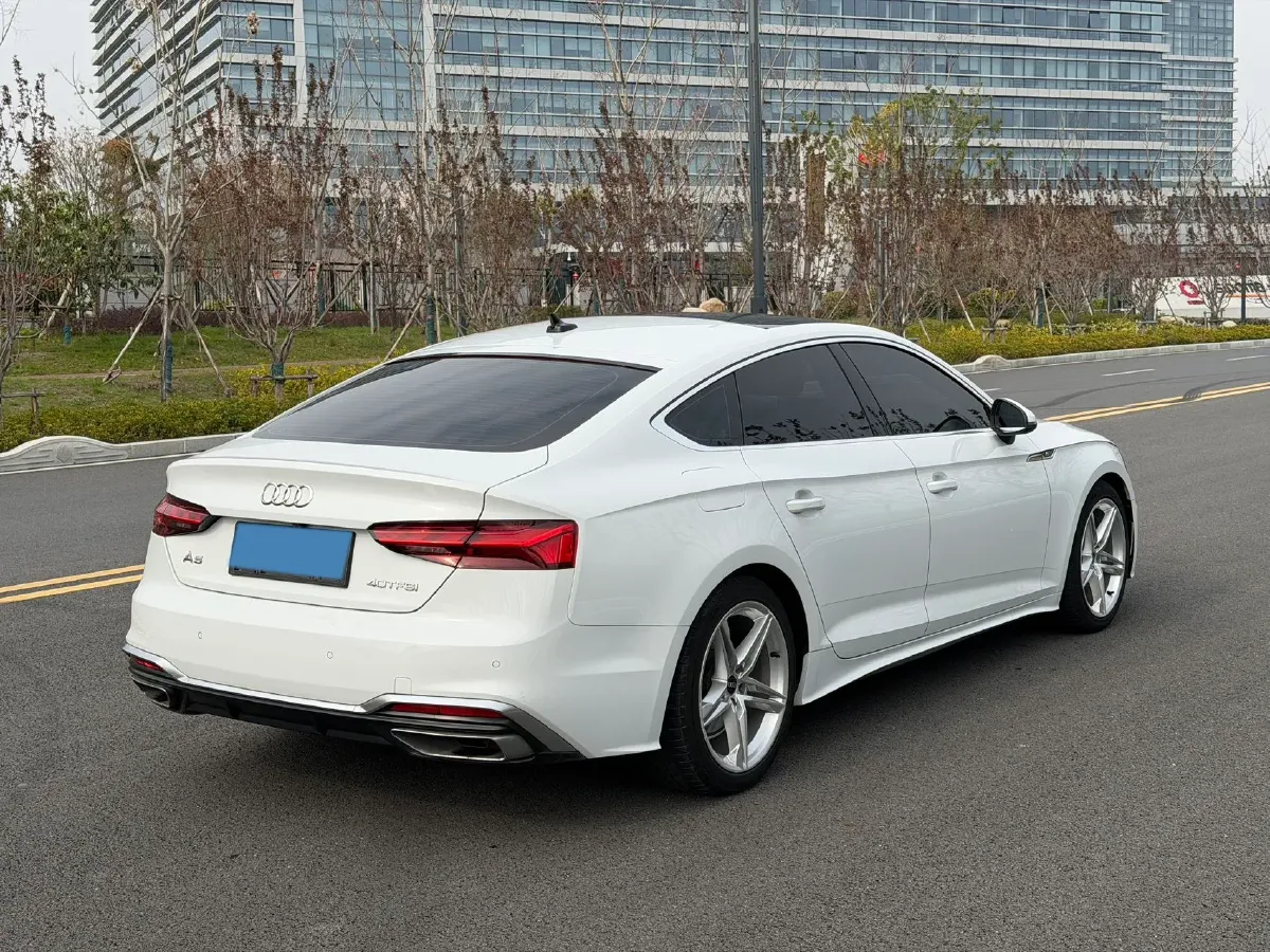 2021 Audi A5 2.0T 204HP L4 7DCT,autocango,china used car exporter,china ev exporter,chinese used car exporter,chinese used ev exporter