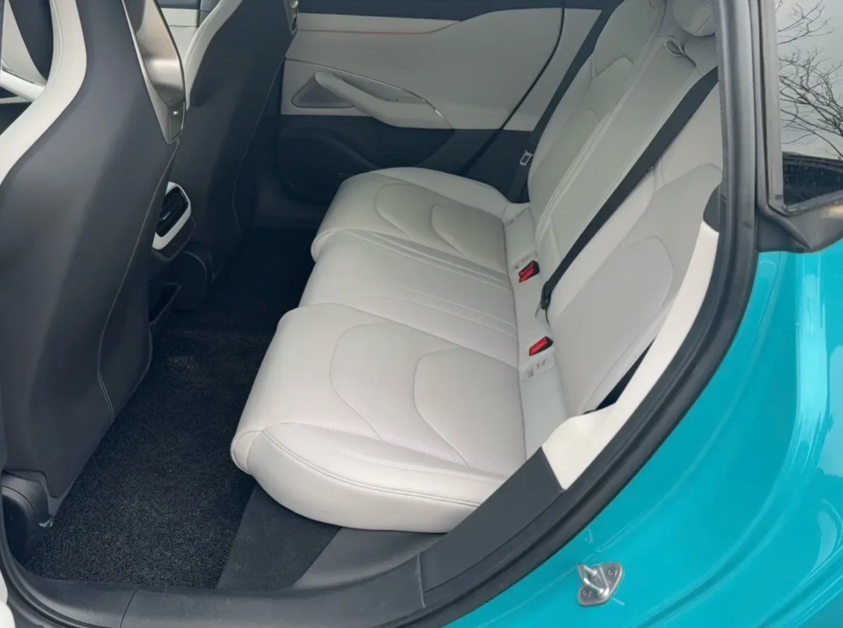 2024 MI SU7 BEV 94.3KWH,autocango,china used car exporter,china ev exporter,chinese used car exporter,chinese used ev exporter