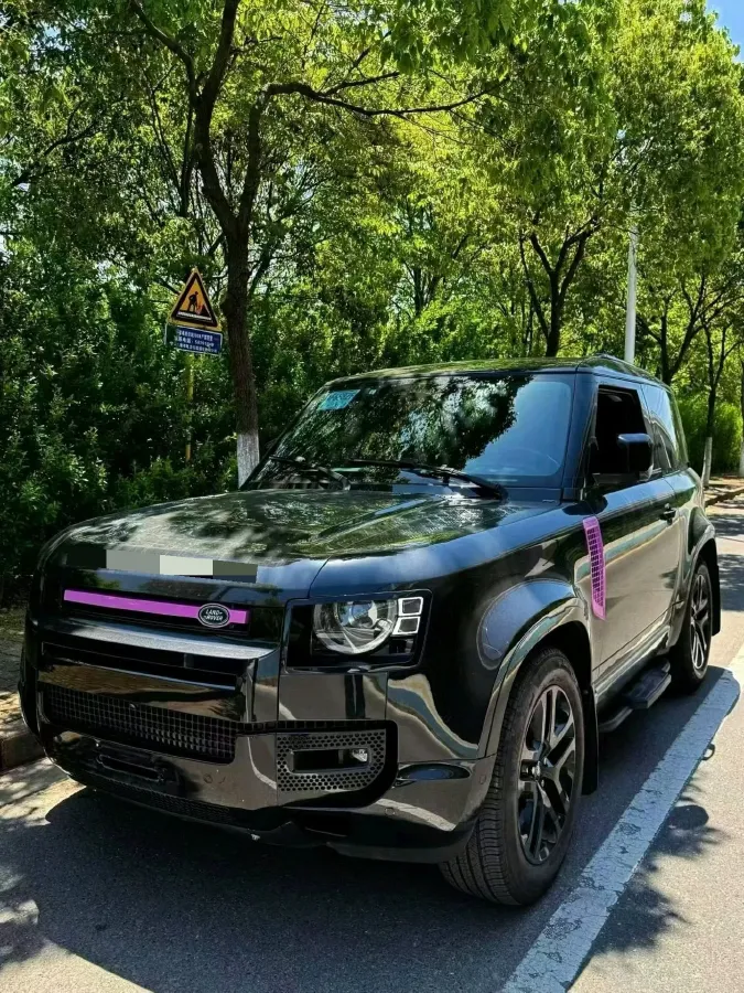 2022 Land Rover Defender 3.0T 400HP L6 8AT,autocango,china used car exporter,china ev exporter,chinese used car exporter,chinese used ev exporter