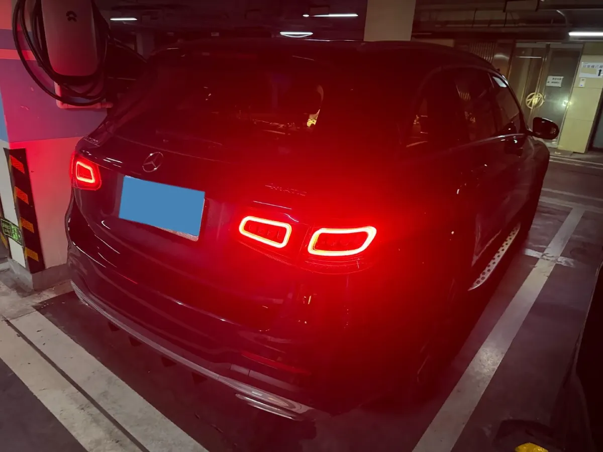 2021 Mercedes-Benz GLC Class 2.0T 258HP L4 9AT,autocango,china used car exporter,china ev exporter,chinese used car exporter,chinese used ev exporter