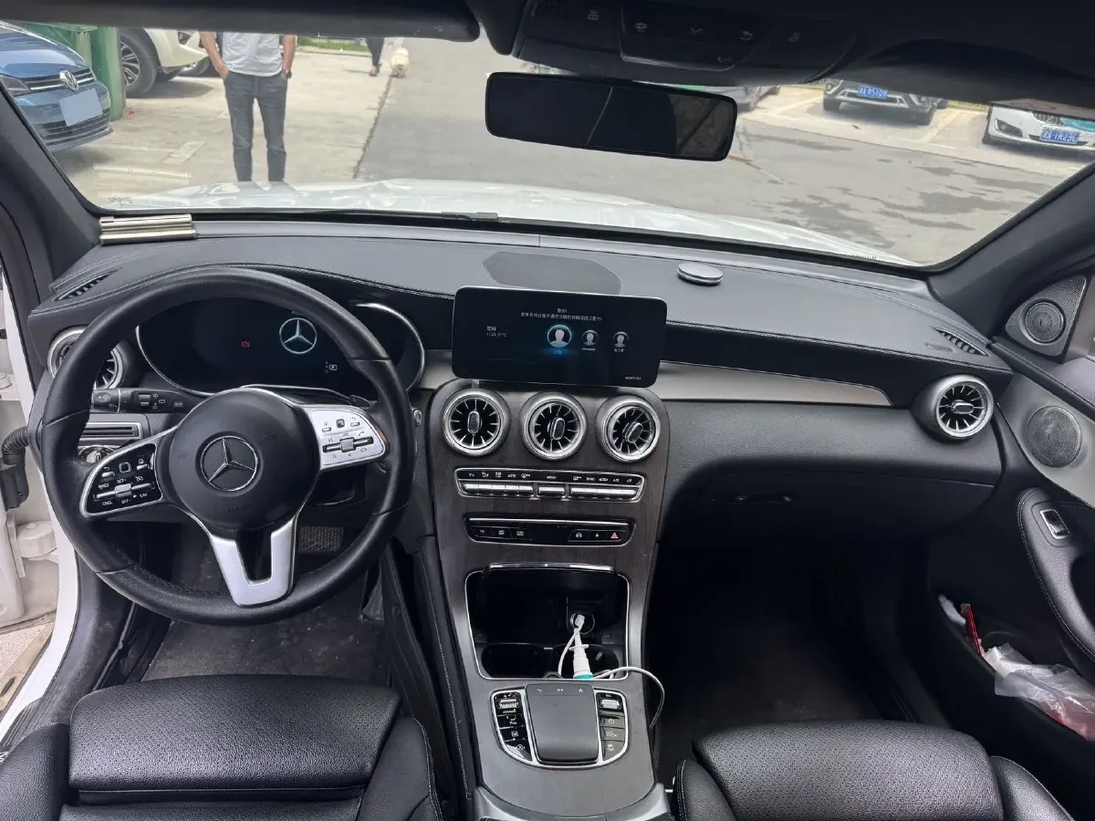 2020 Mercedes-Benz GLC Class 2.0T 197HP L4 9AT,autocango,china used car exporter,china ev exporter,chinese used car exporter,chinese used ev exporter