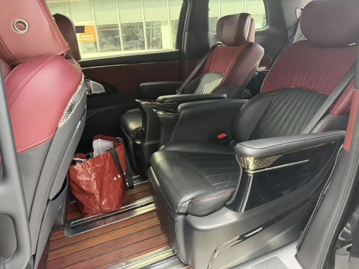 2023 GAC Trumpchi M8 2.0T 252HP L4 8AT,autocango,china used car exporter,china ev exporter,chinese used car exporter,chinese used ev exporter