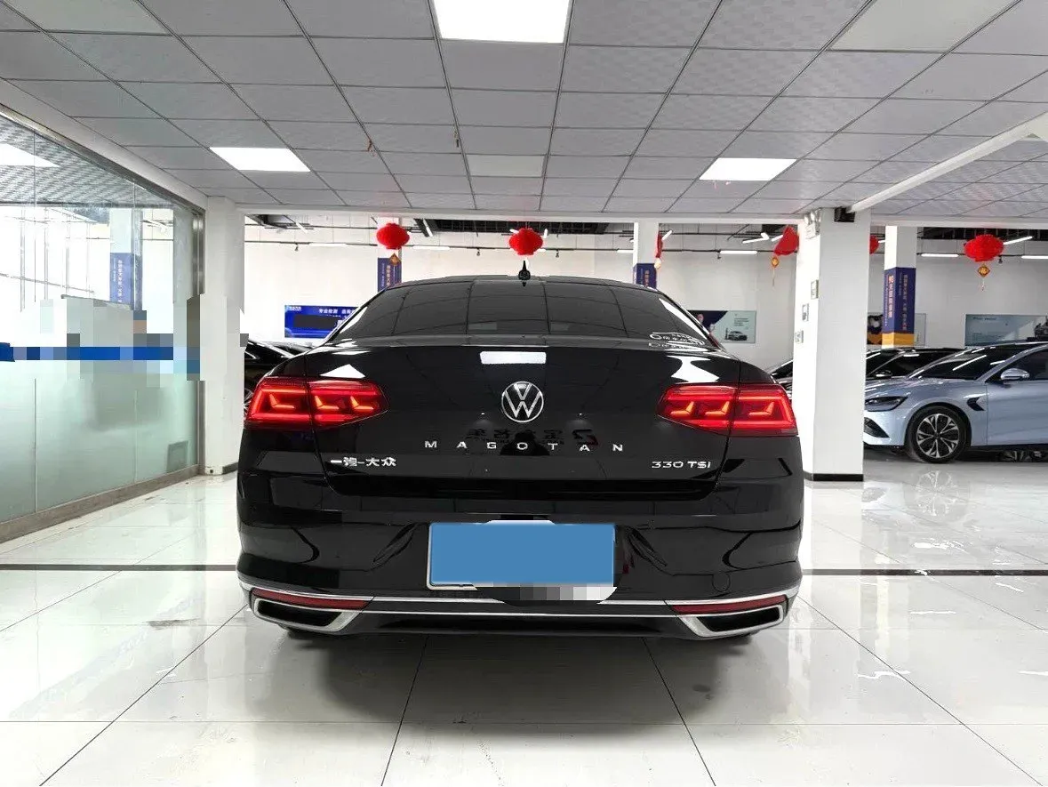 2020 Volkswagen Magotan 2.0T 186HP L4 7DCT,autocango,china used car exporter,china ev exporter,chinese used car exporter,chinese used ev exporter