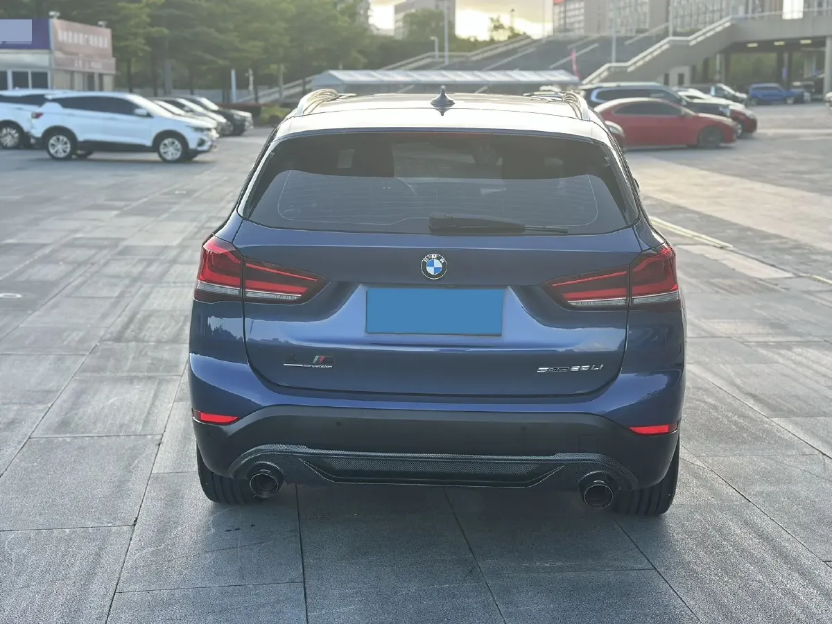 2022 BMW X1 2.0T 192HP L4 7DCT,autocango,china used car exporter,china ev exporter,chinese used car exporter,chinese used ev exporter