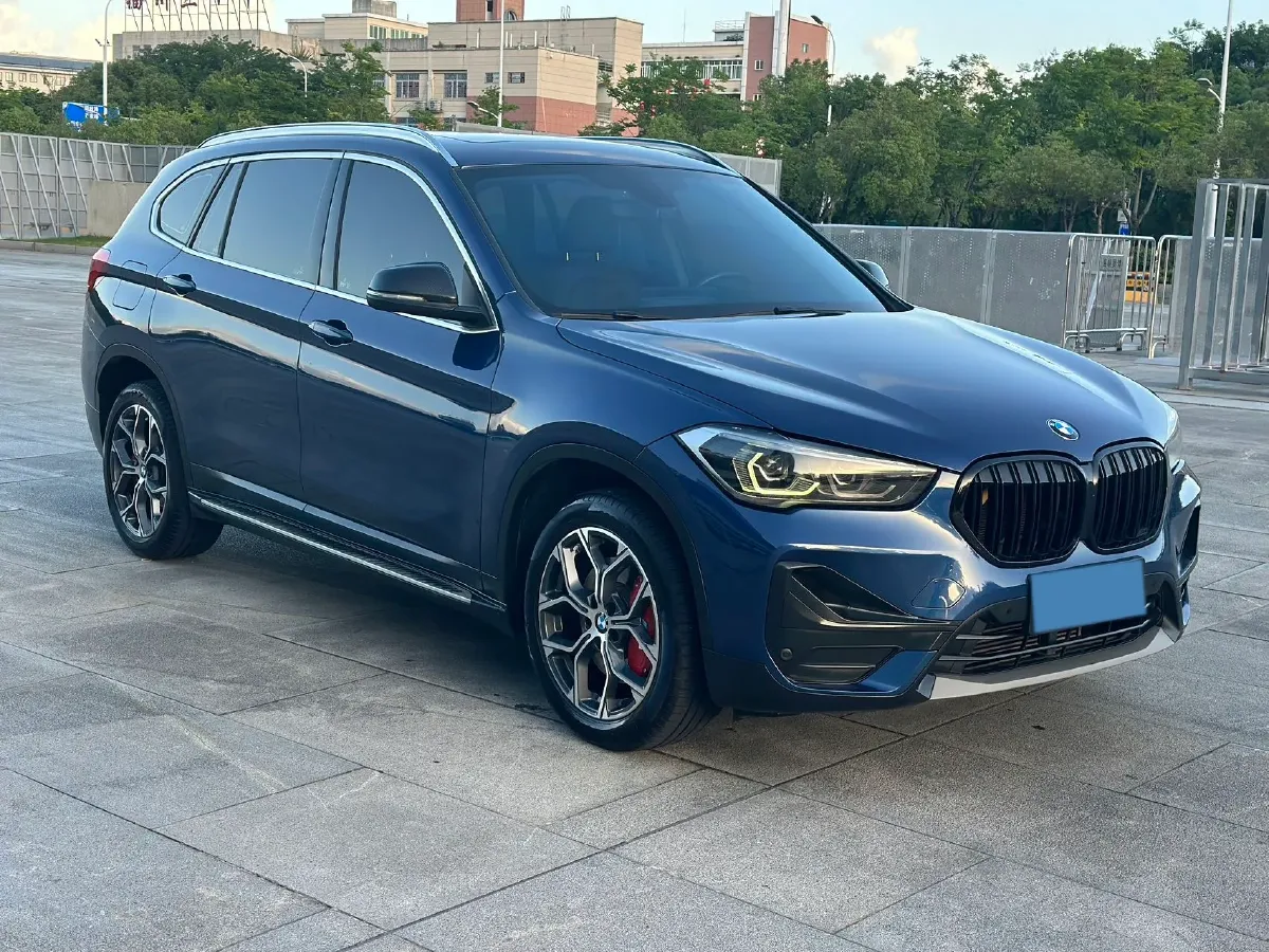 2022 BMW X1 2.0T 192HP L4 7DCT,autocango,china used car exporter,china ev exporter,chinese used car exporter,chinese used ev exporter